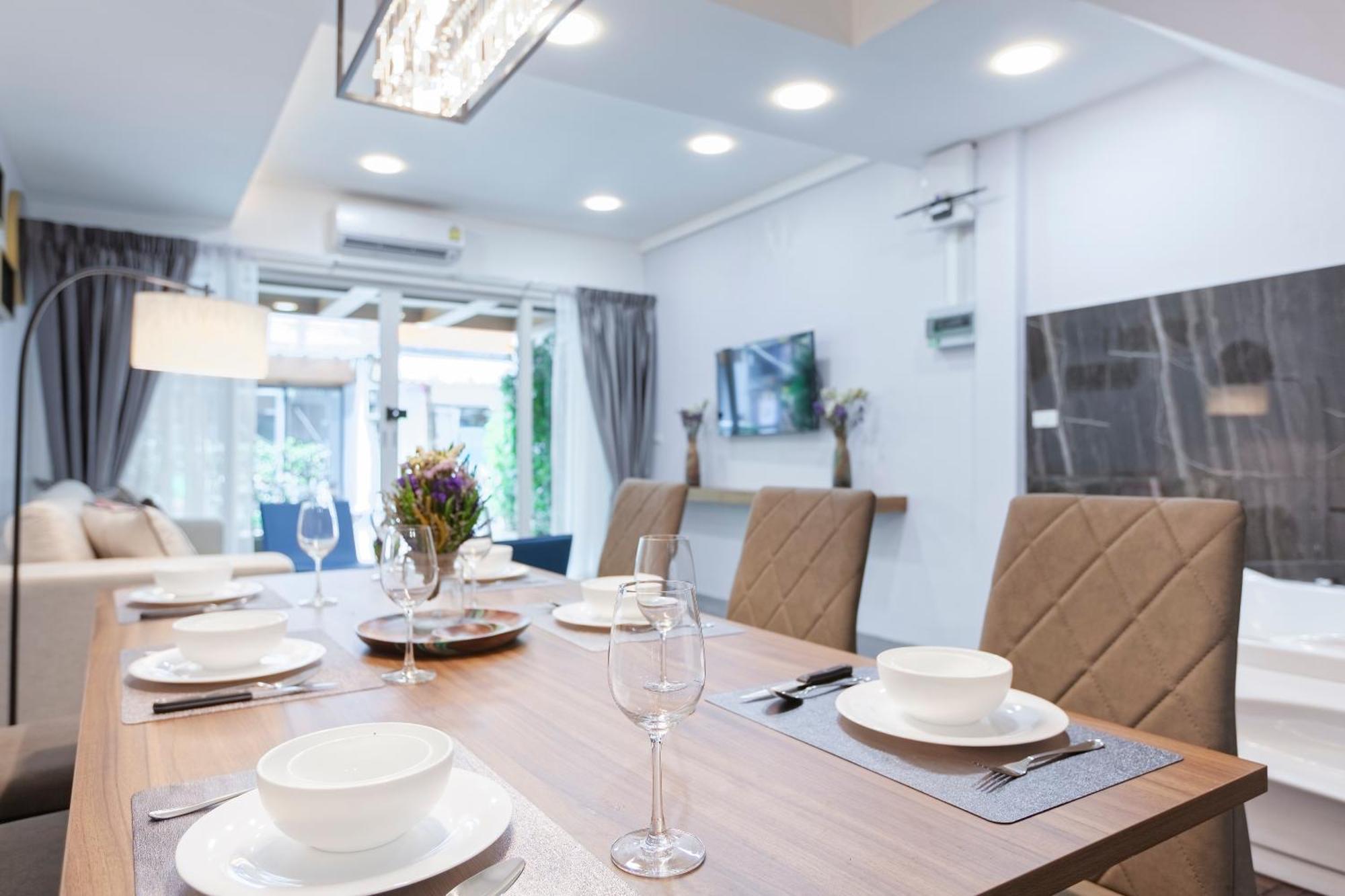 Reach In One Minute Holiday home Patong